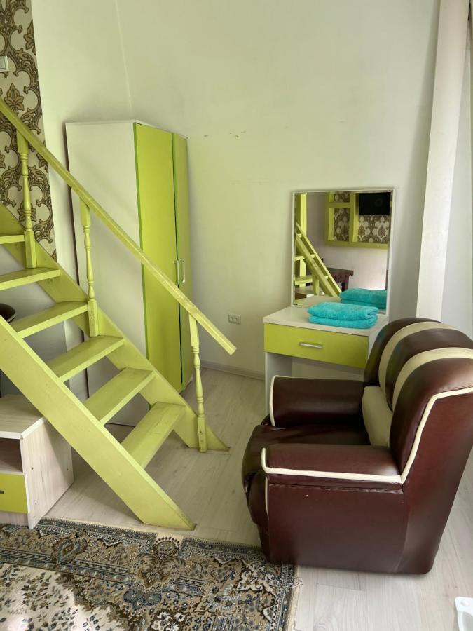 Anisa- Hostel Duszanbe Zewnętrze zdjęcie