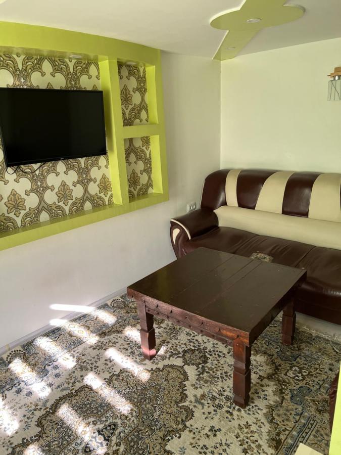 Anisa- Hostel Duszanbe Zewnętrze zdjęcie