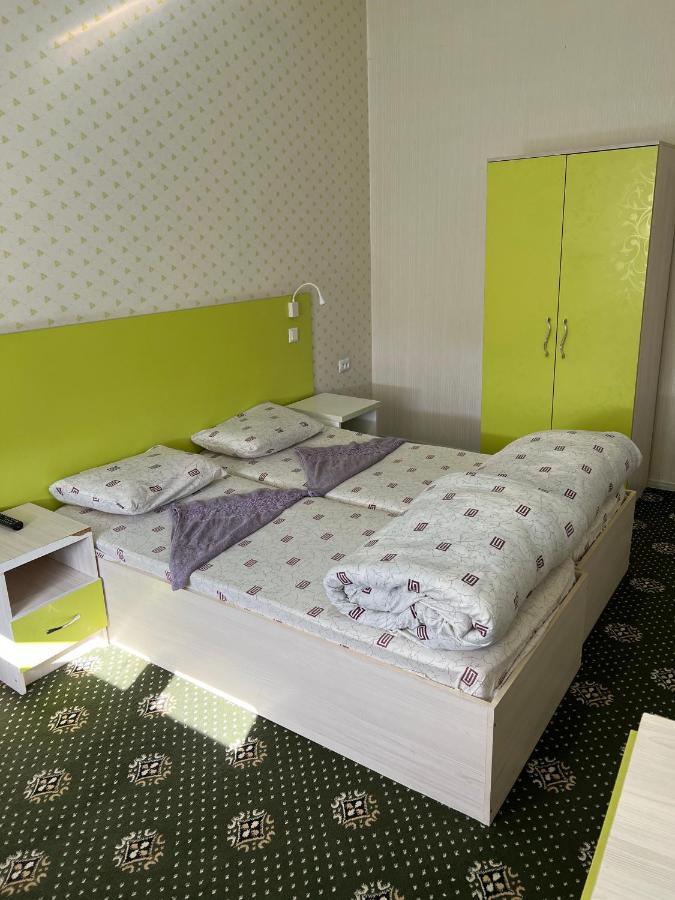 Anisa- Hostel Duszanbe Zewnętrze zdjęcie