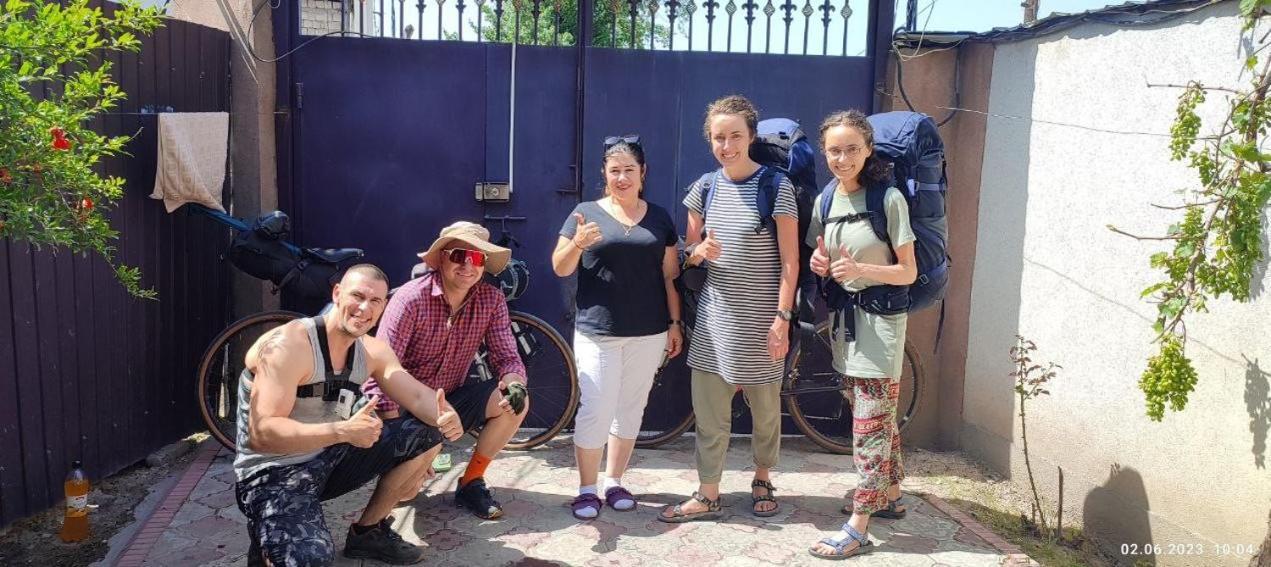 Anisa- Hostel Duszanbe Zewnętrze zdjęcie